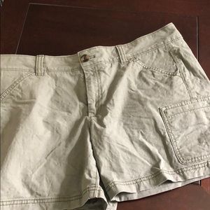 Eddie Bauer medium shorts